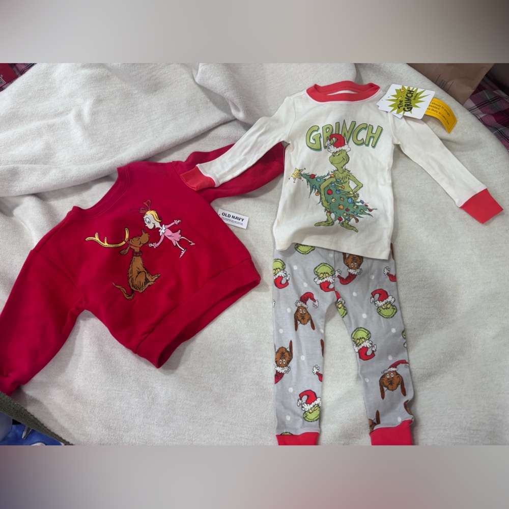 Grinch Holiday Pajama & Sweatshirt Size 2T